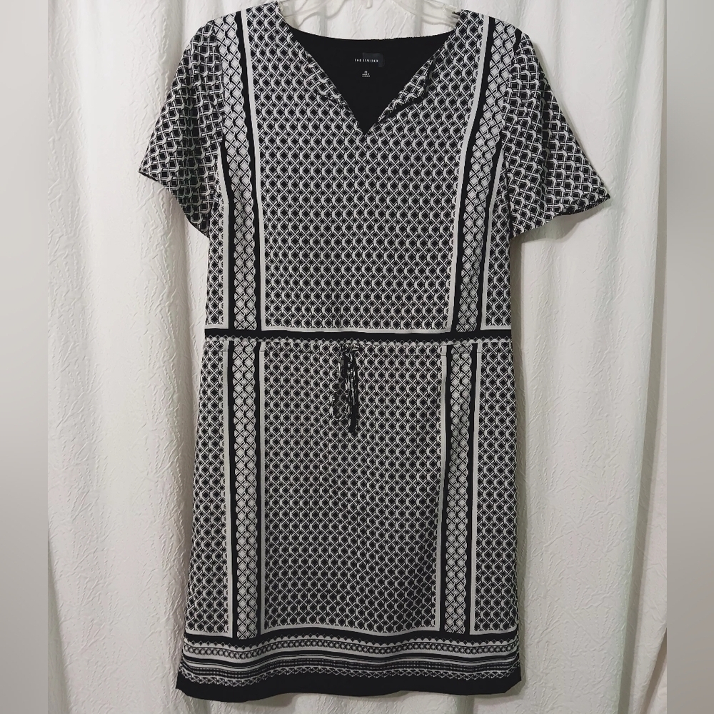 The Limited Dress Women’s Black White Geometric Criss Cross Pattern Sheath Sz M